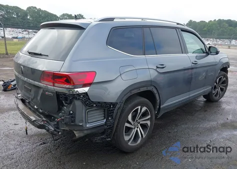 2022 Volkswagen Atlas 2.0T Sel from USA, damaged, VIN 1V2BP2CA5NC517965